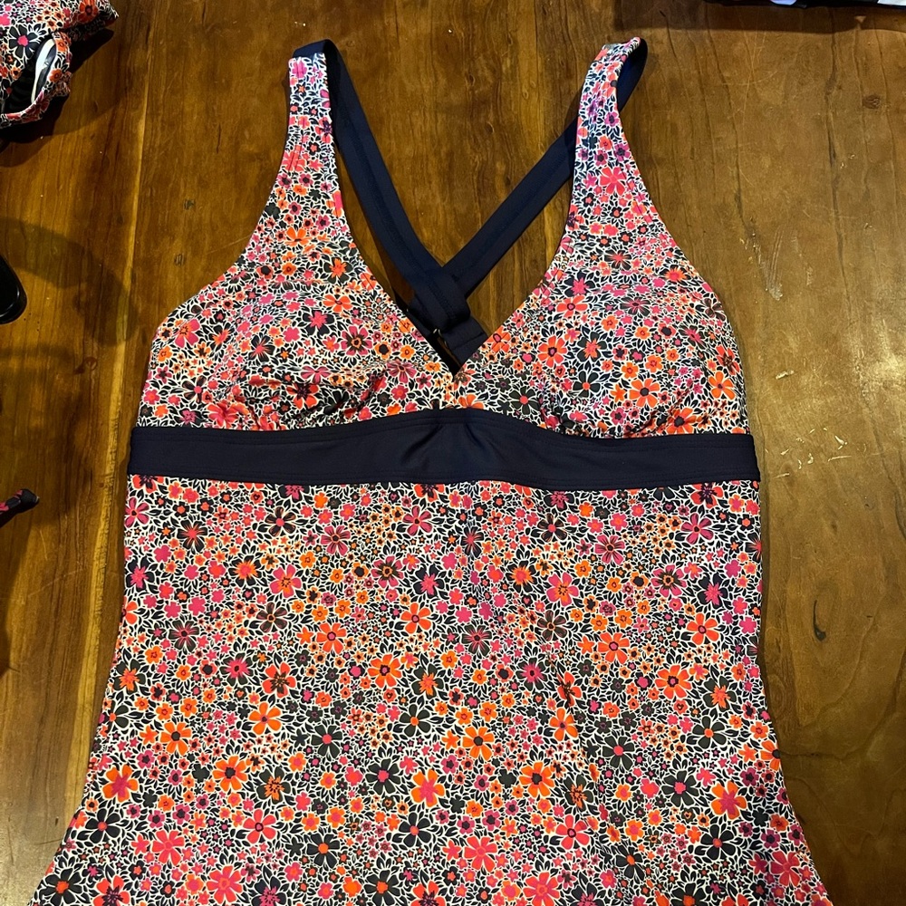 Krimson Klover tankini top in floral
